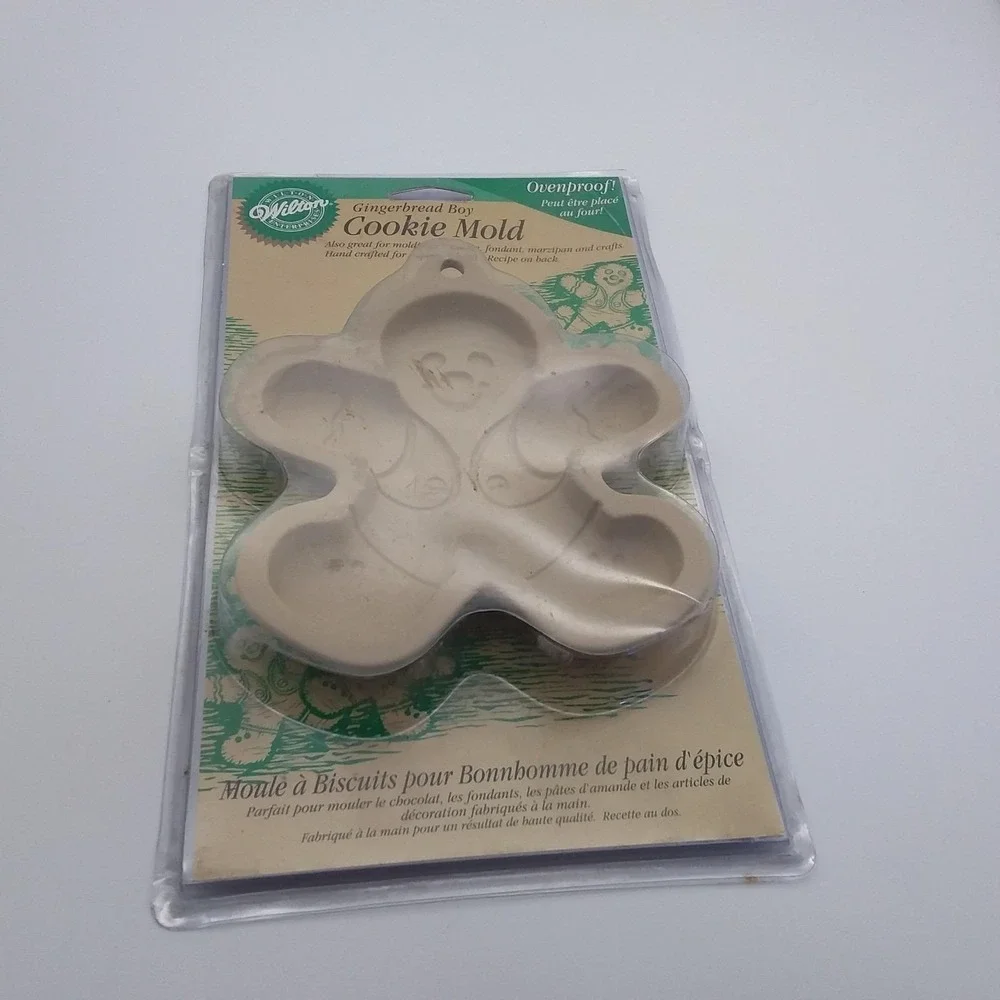 NIP‎ 1998 Wilton Gingerbread Boy Clay Ovenproof Cookie Mold 2306-1019